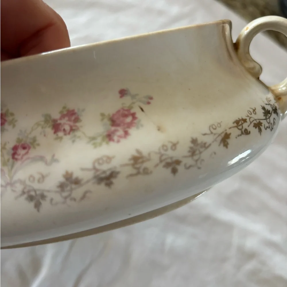 Cabbage rose castle countryside Niagara Homer Laughlin WV casserole‎ dish